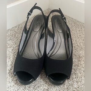 Life Stride Black Heel Size 7.5